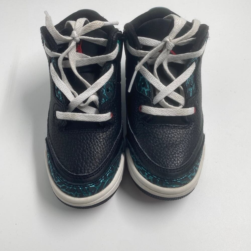 Jordan 3 Retro Kids Sneakers Size 11C